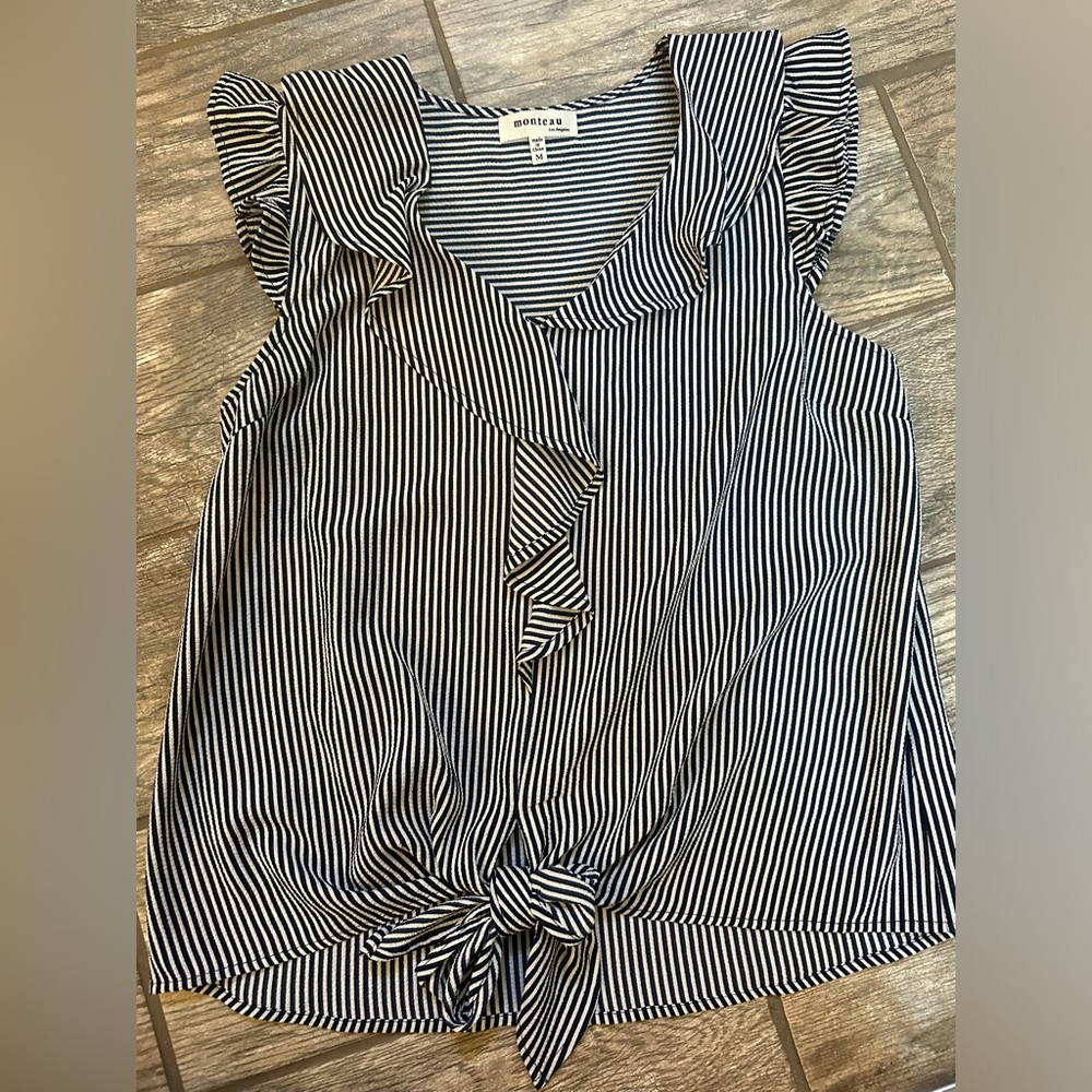 Women’s med size sailor blouse